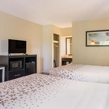 Surestay Hotel By Best Western St Pete Clearwater Airport Kültér fotó