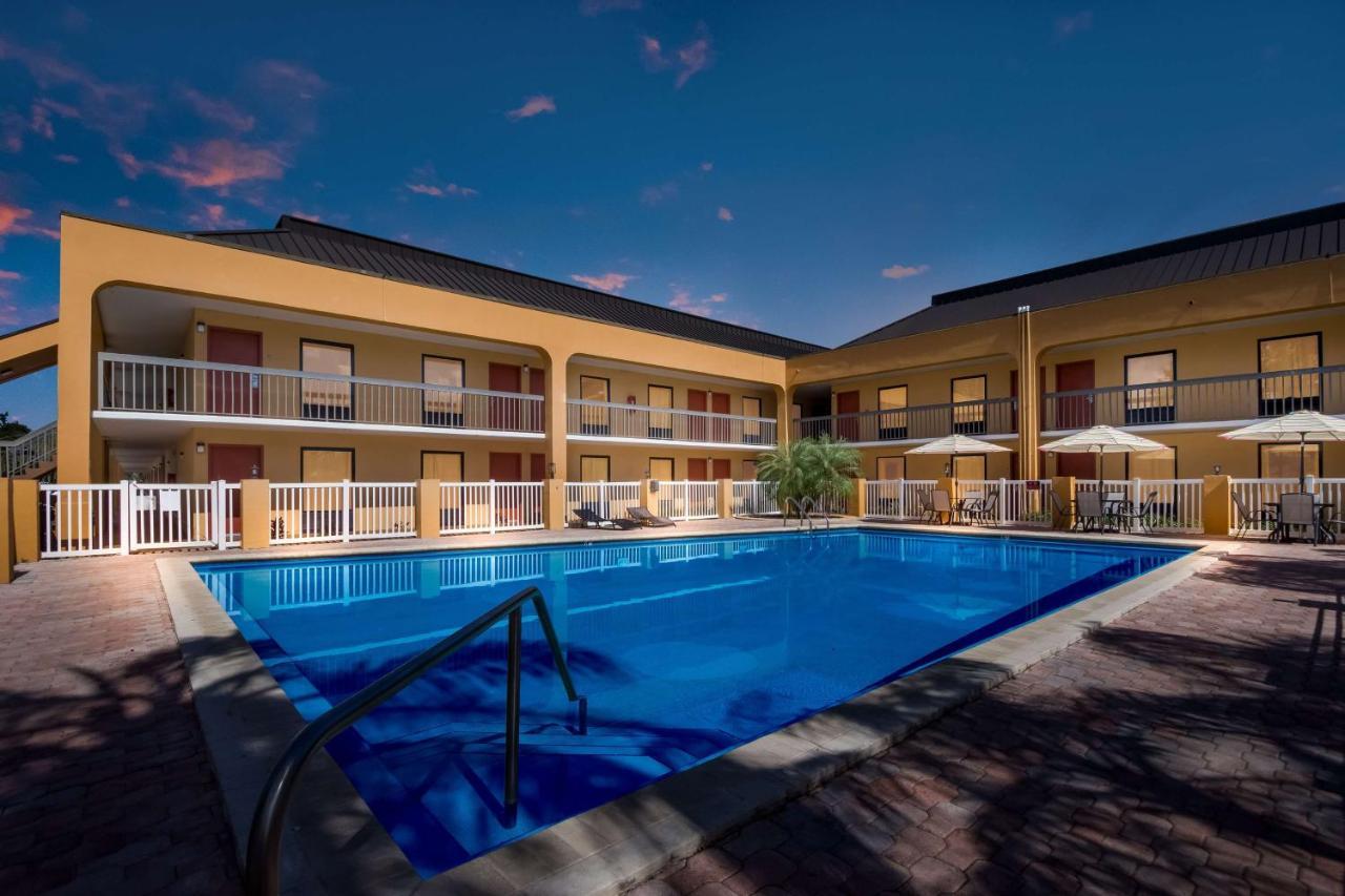 Surestay Hotel By Best Western St Pete Clearwater Airport Kültér fotó