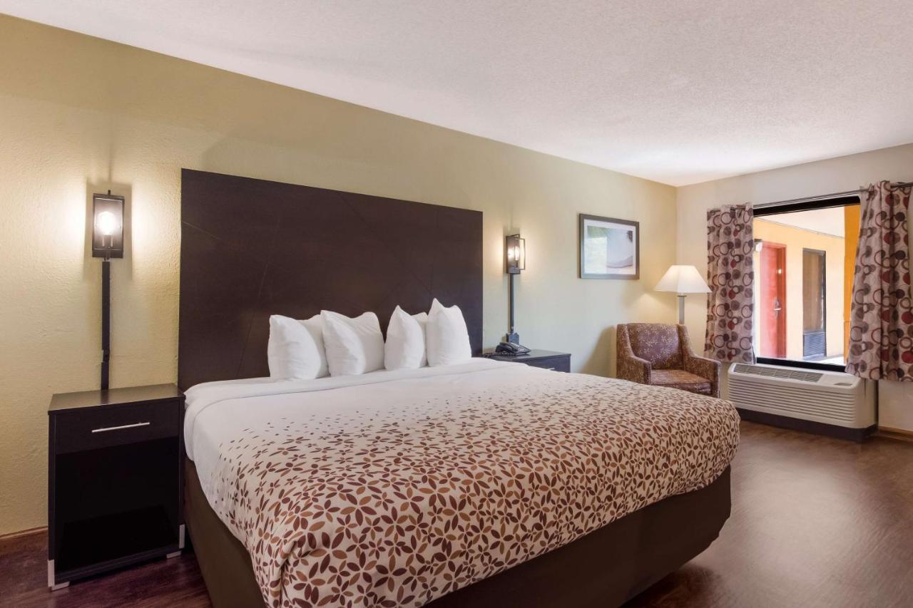 Surestay Hotel By Best Western St Pete Clearwater Airport Kültér fotó